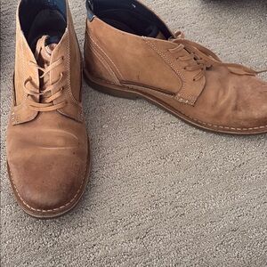 Steve Madden Tan Chukka Boots with Suede Upper